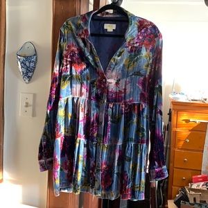 Maeve Velvet button down. Size medium